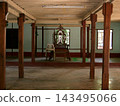 緬甸寺廟的講經堂（法堂）內部景象，兩側排列著傳統的木柱。 143495066