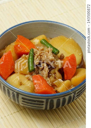 Nikujaga 日本料理 Nikujaga 日本料理 143500872
