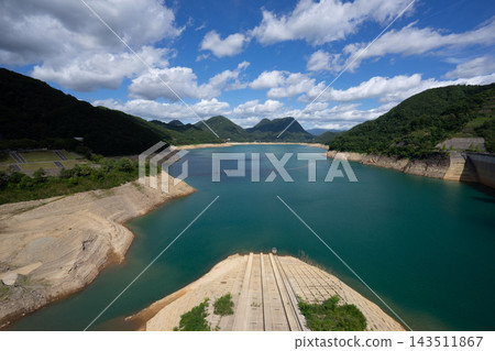 Lake Hosen as seen from Tamagawa Dam, Akita Prefecture Lake Hosen as seen from Tamagawa Dam, Akita Prefecture 143511867