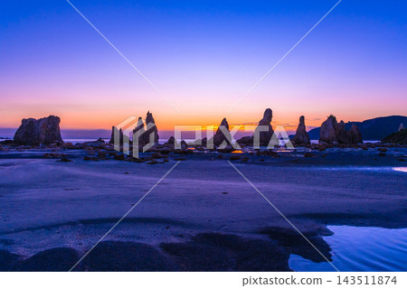 Dawn of the Hashima-iwa Dawn of the Hashima-iwa 143511874