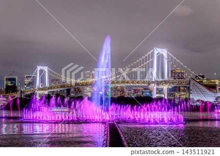 Fountain show (Odaiba Seaside Park) Fountain show (Odaiba Seaside Park) 143511921