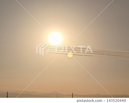 與飛機的風景 與飛機的風景 143520440