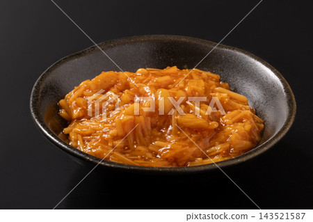 Mentaiko (spicy cod roe), Nameko mushrooms 143521587