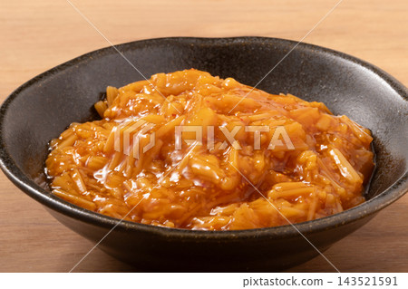 Mentaiko (spicy cod roe), Nameko mushrooms 143521591