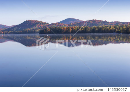 Lac-Superieur, Mont-tremblant, Quebec, Canada 143530037