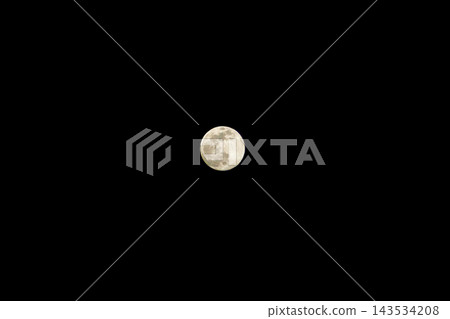滿月照耀著夜空 滿月照耀著夜空 143534208