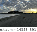 The sandy beach of Enoshima as dusk falls. 143534391