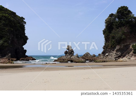 薩摩仙台市,人形岩的景色 薩摩仙台市,人形岩的景色 143535361