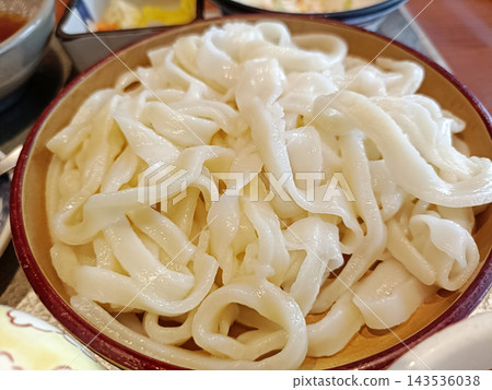 Smooth udon noodles Smooth udon noodles 143536038