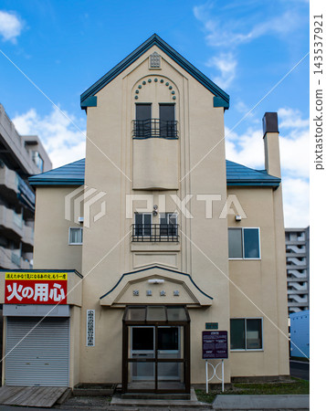 北海道小樽市花園廳（原花園市政廳）正面 143537921