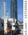 The view of Abeno Harukas on a sunny day is beautiful. 143540668