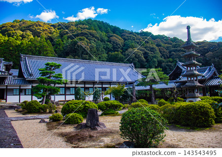 Uji River and Kōshōji Temple. The blessings of the principal image of Shakyamuni Buddha: Fulfillment of wishes, protection from evil, good fortune, and prosperity. 143543495