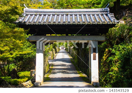 Uji River and Kōshōji Temple. The blessings of the principal image of Shakyamuni Buddha: Fulfillment of wishes, protection from evil, good fortune, and prosperity. 143543529