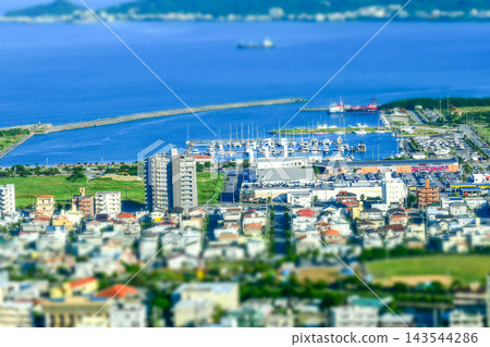 Miniature-style photography of scenery in Yonabaru Town, Okinawa Prefecture Miniature-style photography of scenery in Yonabaru Town, Okinawa Prefecture 143544286