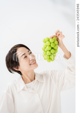 Shine Muscat（雌性） 143545946