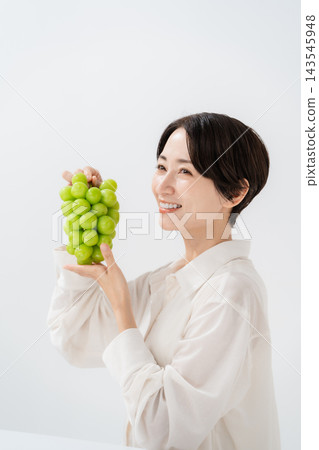 Shine Muscat（雌性） 143545948