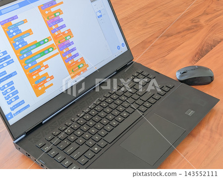 STEM教育、程式設計、筆記型電腦 143552111