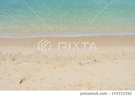 沖繩的夏天:萬座海灘的美麗海景 沖繩的夏天:萬座海灘的美麗海景 143552592