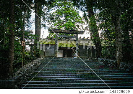 The sacred scenery of Ise Grand Shrine bathed in the morning light - Inner Shrine 143559699