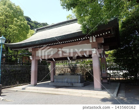 位於鹿兒島縣鹿兒島市的照國神社,是江戶時代後期為供奉藩主而建的神社。 位於鹿兒島縣鹿兒島市的照國神社,是江戶時代後期為供奉藩主而建的神社。 143560162