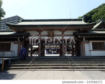 位於鹿兒島縣鹿兒島市的照國神社,是江戶時代後期為供奉藩主而建的神社。 位於鹿兒島縣鹿兒島市的照國神社,是江戶時代後期為供奉藩主而建的神社。 143560171