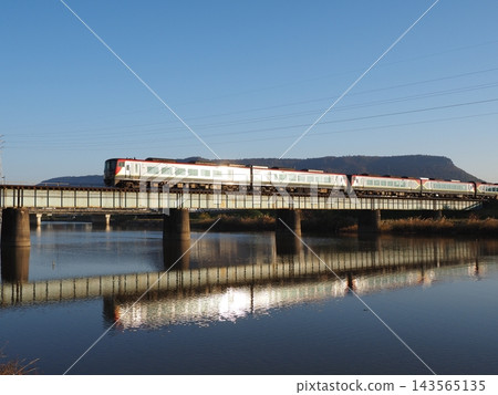 JR四國、高德線、春日川大橋 143565135