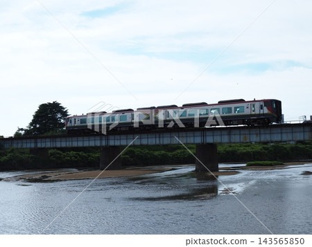 JR四國、高德線、春日川大橋 143565850