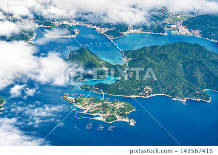 Aerial photograph of the skies above Hinase, Kakui Island, and Kashirajima Island in Okayama Prefecture (taken from inside an aircraft) September 2026 Aerial photograph of the skies above Hinase, Kakui Island, and Kashirajima Island in Okayama Prefecture (taken from inside an aircraft) September 2026 143567418