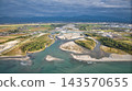 秋日的午後，在日本富山縣黑部川沖積扇上。 143570655