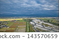 秋日的午後，在日本富山縣黑部川沖積扇上。 143570659