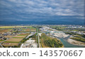 秋日的午後，在日本富山縣黑部川沖積扇上。 143570667
