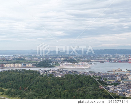 Kanazawa Port and Asuka II Kanazawa Port and Asuka II 143577144