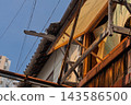 中津商店街，如今只剩下廢棄街道的破敗拱廊。 143586500