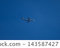 藍天 飛機 飛翔 143587427