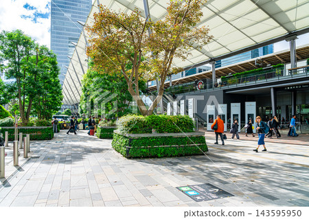 【東京】東京車站八重洲出口,人來人往眾多。 【東京】東京車站八重洲出口,人來人往眾多。 143595950