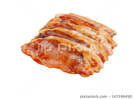 Prepare the pork loin by marinating it in yakiniku sauce. [White background, cutout] 143596498