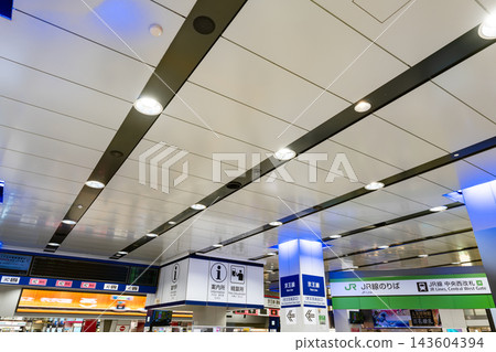 東京都新宿區西新宿京王線新宿站檢票口附近 東京都新宿區西新宿京王線新宿站檢票口附近 143604394