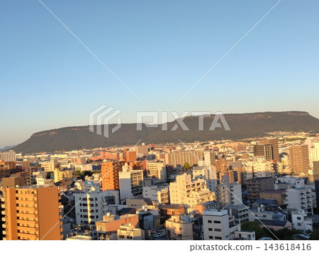 A view of Takamatsu city and Yashima at dusk - Takamatsu City, Kagawa Prefecture 143618416