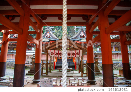 牛姬神社參拜殿與正殿 牛姬神社參拜殿與正殿 143618981