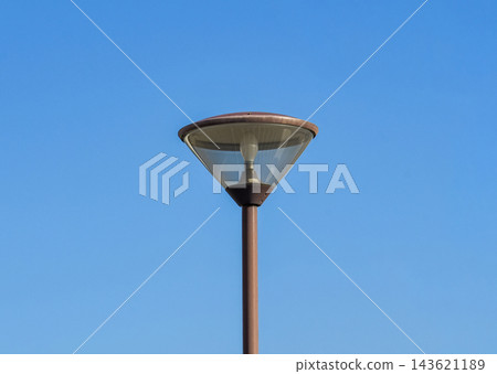Streetlight that shines in the blue sky Streetlight that shines in the blue sky 143621189