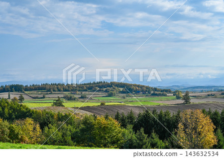 北海道美瑛山 北海道美瑛山 143632534