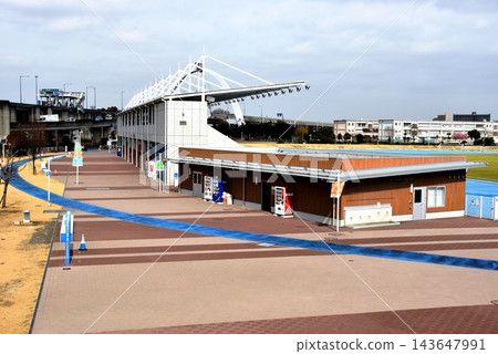 茅崎市柳島體育公園主看台和慢跑道 茅崎市柳島體育公園主看台和慢跑道 143647991