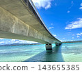 沖繩的海和橋 143655385