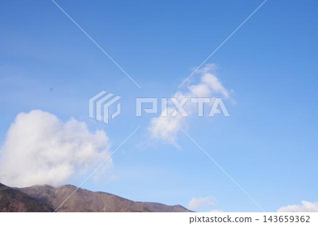 山在一個晴天 143659362