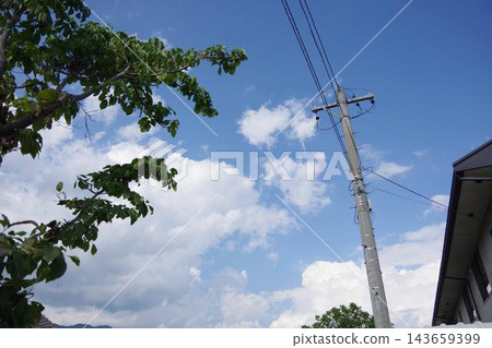 夏天的藍天白雲 夏天的藍天白雲 143659399
