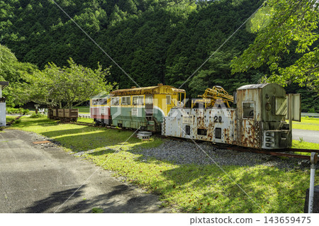 兵庫縣朝戈市一日元列車,鬱野銀礦 兵庫縣朝戈市一日元列車,鬱野銀礦 143659475