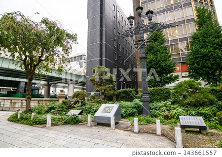 Nihonbashi in the morning; the square with the original road marker; replica of the Tokyo City Road Milestone; Tokyo Metropolitan Government Nihonbashi in the morning; the square with the original road marker; replica of the Tokyo City Road Milestone; Tokyo Metropolitan Government 143661557