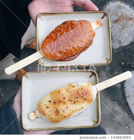 Goheimochi, a snack from Shirakawa-go Goheimochi, a snack from Shirakawa-go 143662093