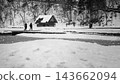 Shirakawa-go's Gassho-zukuri houses and snowy roads 143662094