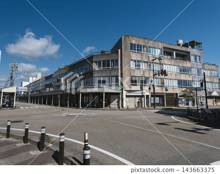 Streetscape of Etchuhama-kaido in Himi City, Toyama Prefecture Streetscape of Etchuhama-kaido in Himi City, Toyama Prefecture 143663375